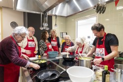 Nederland, Den Bosch 21-02-2025; serie foto's van Resto van Harte ism de Parkinson Kookclub